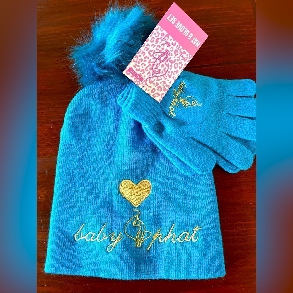 Baby Phat Hat & Glove set. 🦋